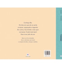 Livro Capa dura This girl can be a bit shy